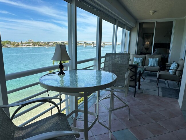 Photo - WATERFRONT 2/2 BAHIA DEL MAR RENTAL SEVEN MONTHS APRIL 21 - Nov. 15, 2026 Unit 577
