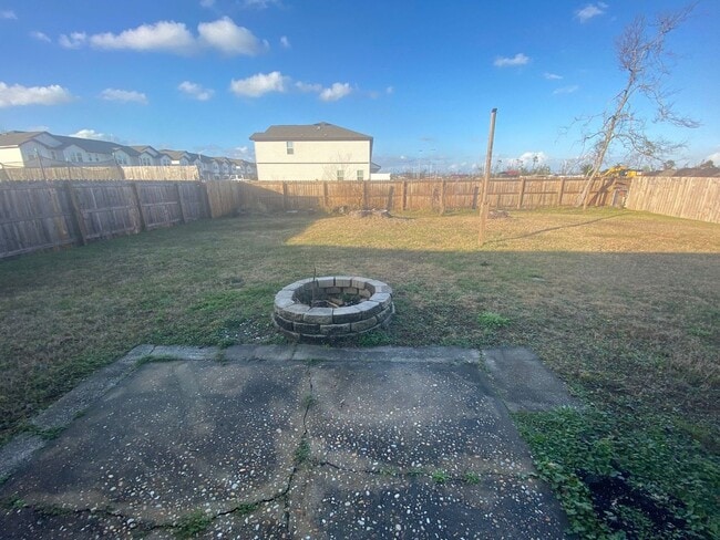 Photo - Cozy & Centrally Located 3Bed/2Ba in Lynn ...