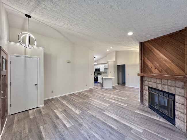 Photo - 263 Sumption Dr