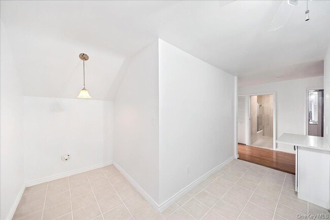 Photo - 163 Glover Ave Unit 2