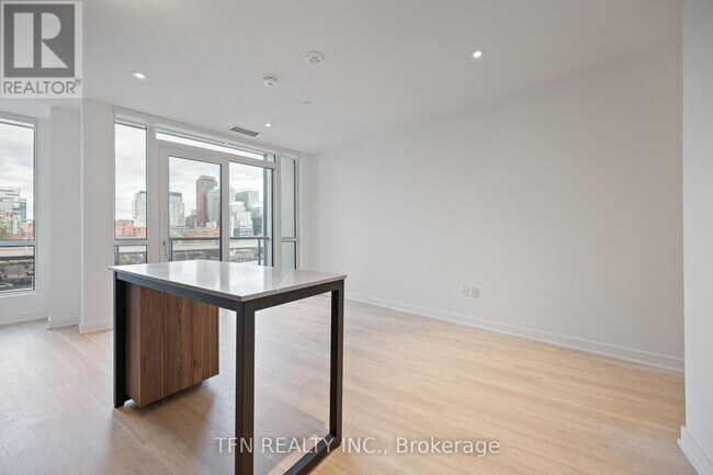 Photo - 15 Richardson St Unit 532