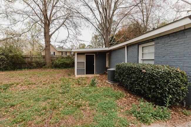 Photo - Cute 4/2 in Smyrna