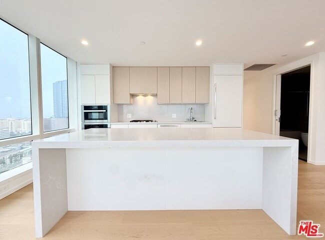 Photo - 877 Francisco St Unit 3111