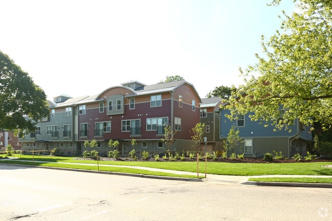 Beech Townhomes - Beech Townhomes