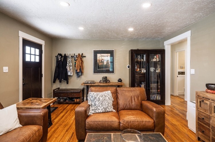 Photo - 1650 Swan St Unit 1