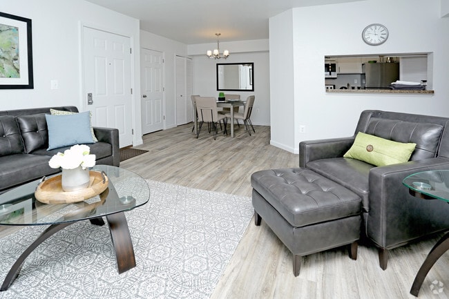 Oak Hill Apartments