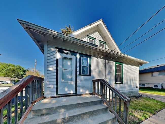 Photo - 1403 Barclay St Casa