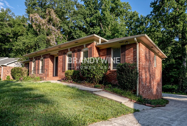 Photo - 4520 Dorset Cir
