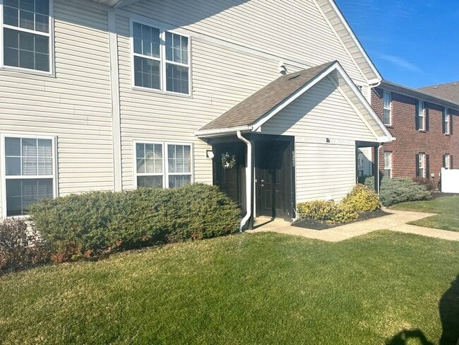 Photo - 5568 Garden Ridge