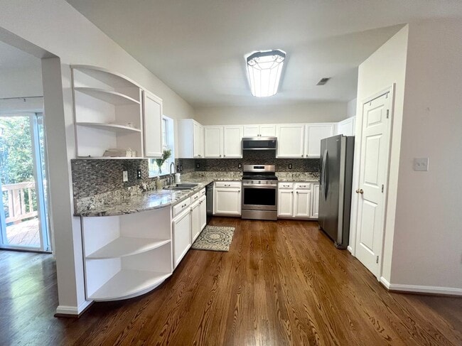 Photo - 206 Connery Terrace SW