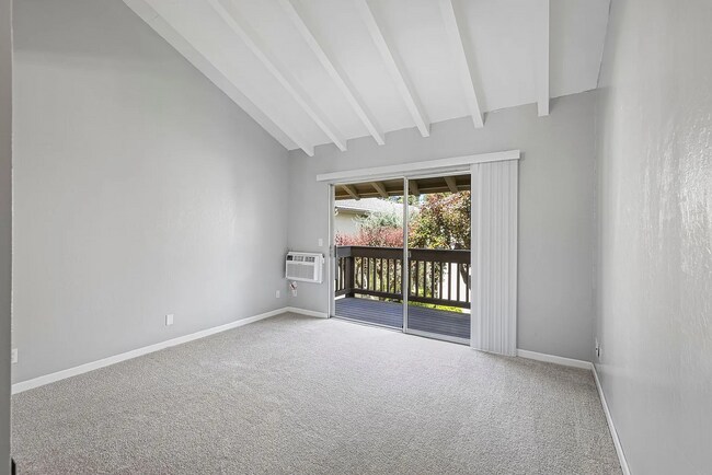 Photo - Beautiful 1 bedroom 1 bathroom upstairs unit. Unit APT 15