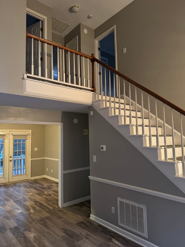 Photo - 4712 Worthington Ln