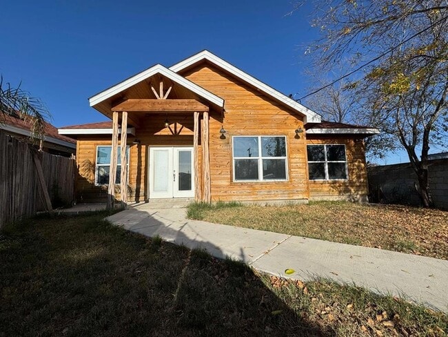 Building Photo - 4122 Dalia St Rental