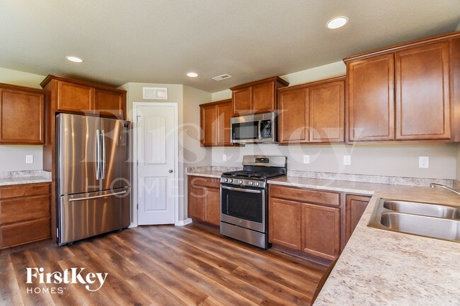 Photo - 7687 Benecia Dr