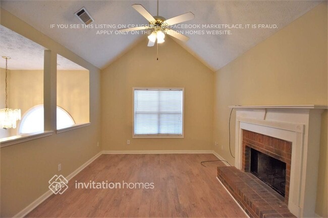 Photo - 190 Oakview Trce