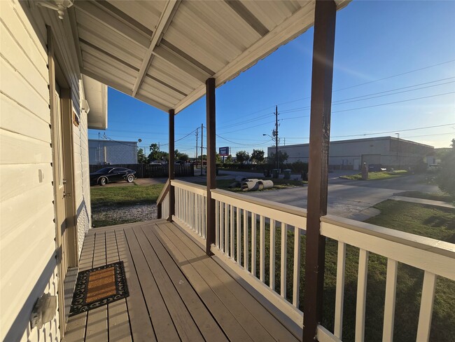 Photo - 19736 Dunbar Ave