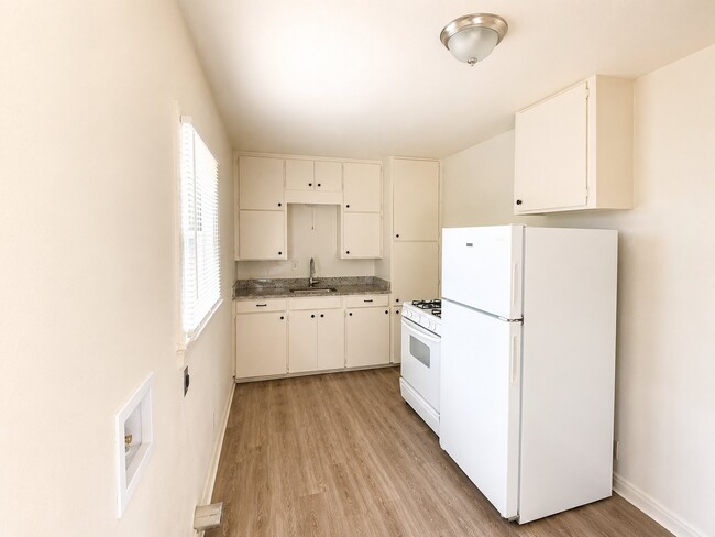 Photo - 300 Delmar Ct Unit 12