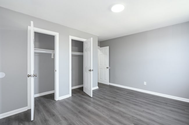 Photo - Penn Lee Court Apartments