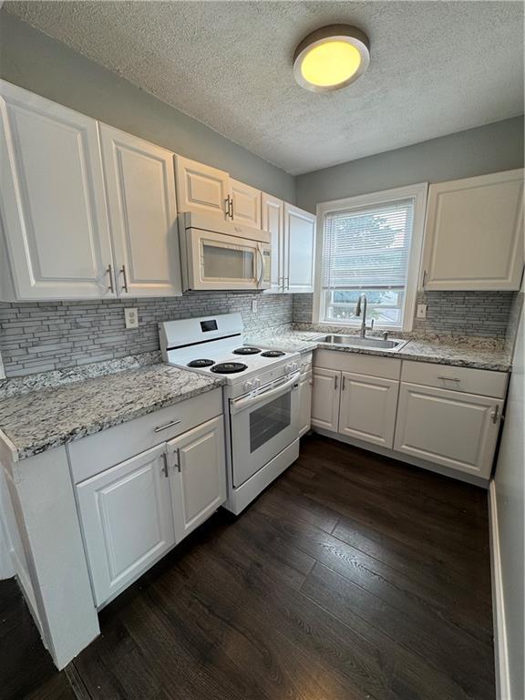 Photo - 17 Booth Ave