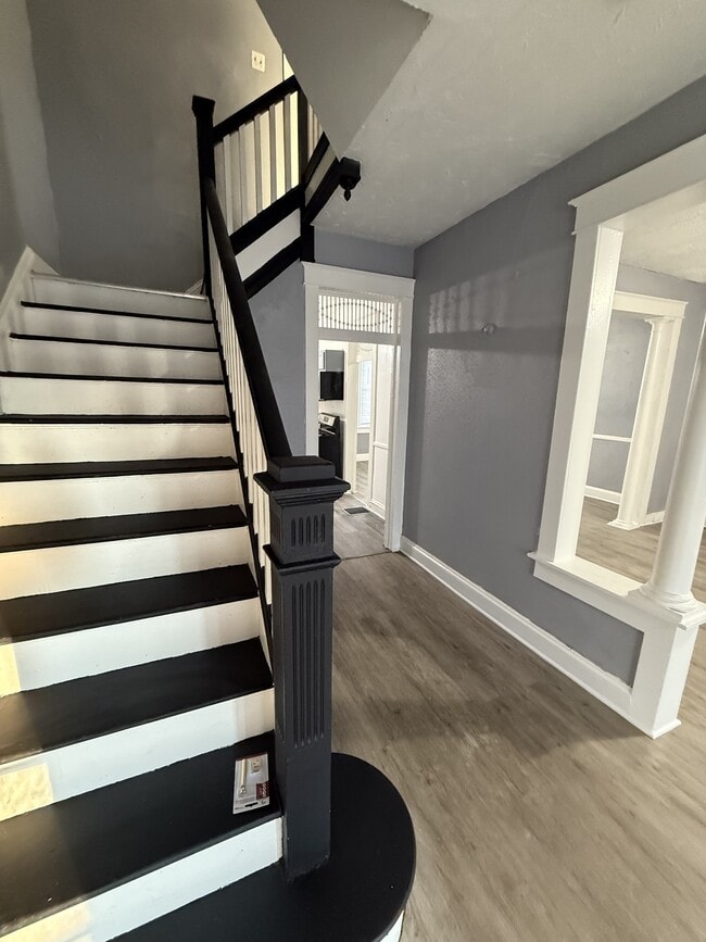 Photo - 501 Lyndhurst St