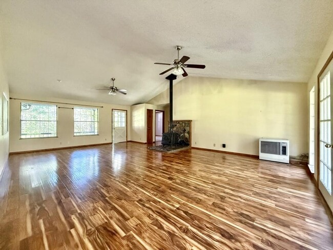 Photo - 481 Abegg Rd