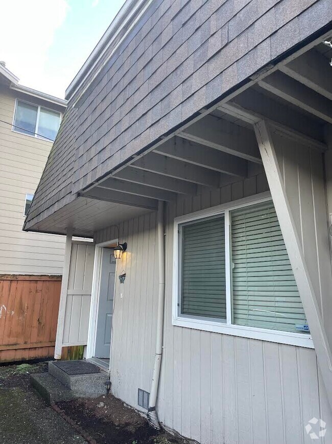 Townhomes for Rent in Everett WA 4 Townhouses