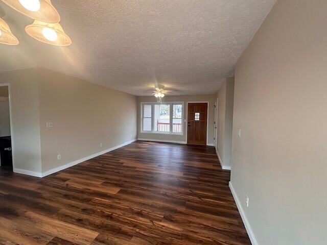 Photo - 622 Eiserman Ave