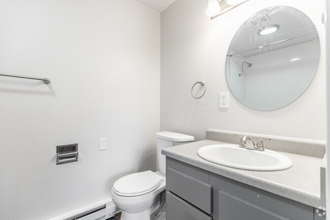 1BR, 1BA - 680SF