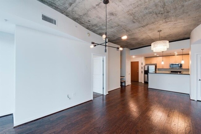 Photo - 5925 Almeda Rd Unidad 11014