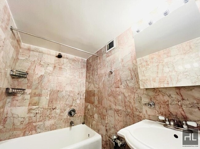 Photo - Christopher Street Unit 8E