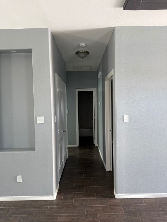 Photo - 2908 Rosemary Dr Unit 1