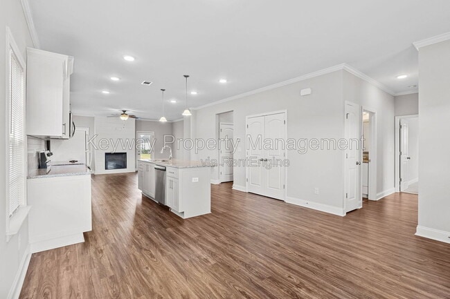 214 Andrews Ln
