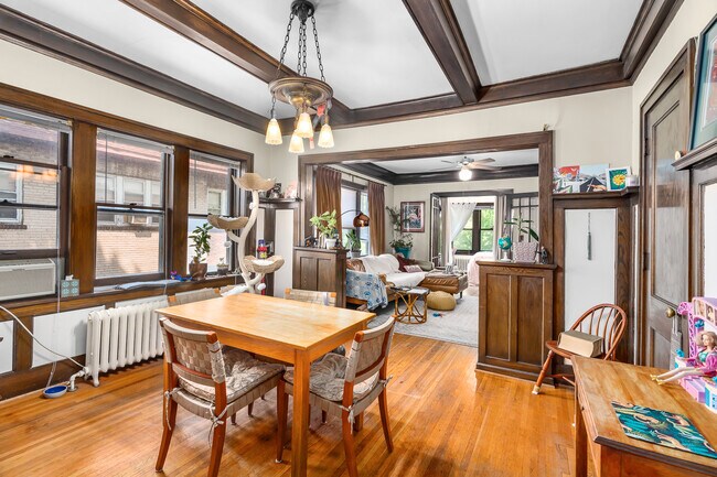 Photo - 1401 W 32nd St