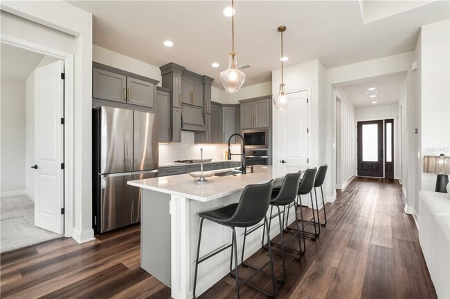 Photo - Gorgeous 3/2 in Oakmont!!!