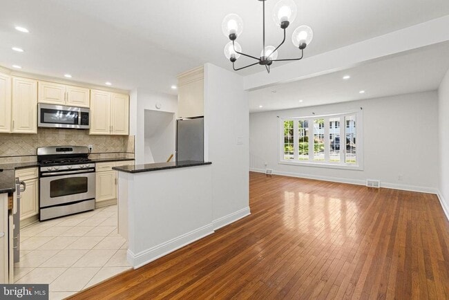 Photo - 1325 Osbourne Ave