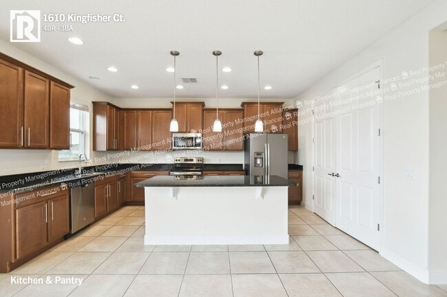 Photo - 1610 Kingfisher Ct