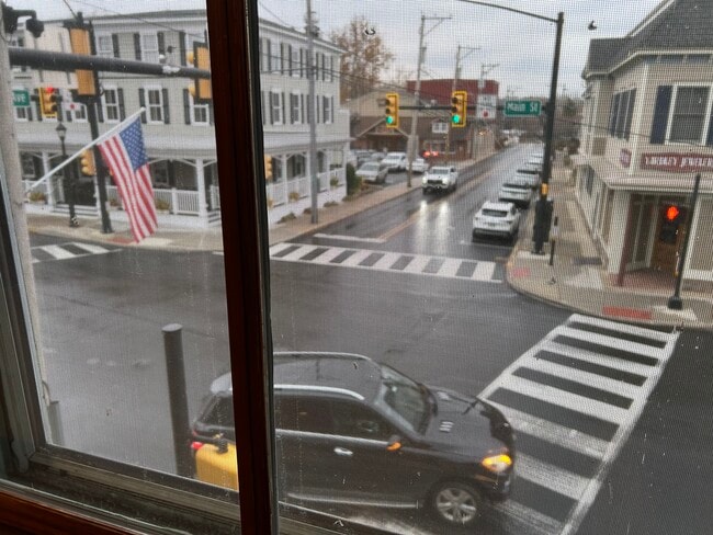 Building Photo - 1 S Main St Unit Studio A