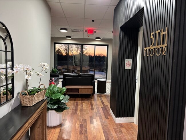 Photo - Dutchtowne Pointe