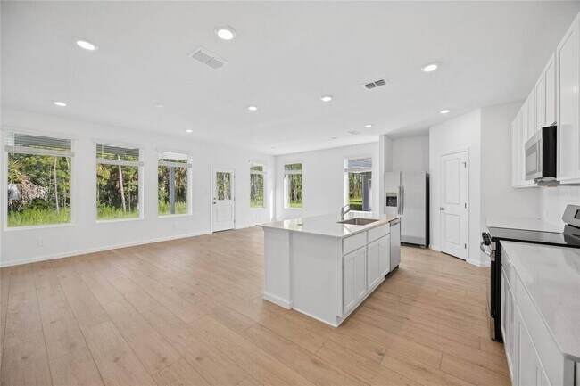 Photo - 5087 Loggia Ln