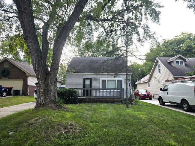 Building Photo - 22023 Poinciana St Rental