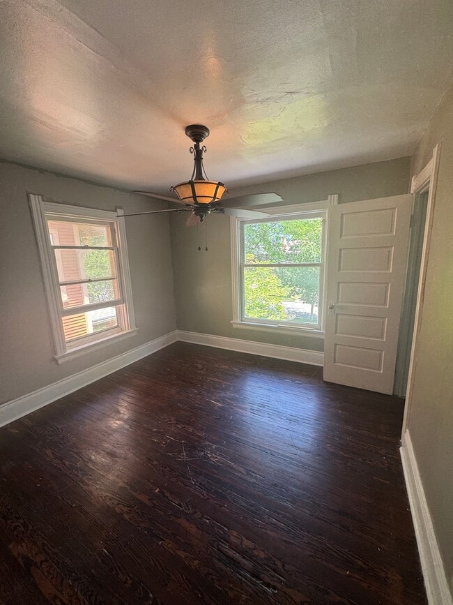 Photo - 2727 Robinwood Ave Unit Upper