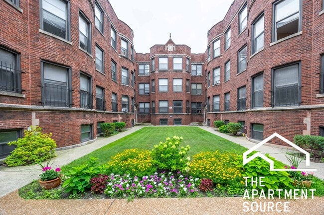 Building Photo - 7726 N Marshfield Ave Unit 3C