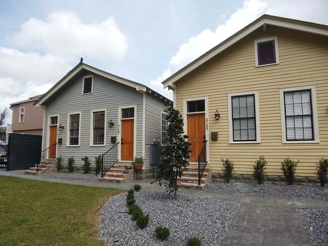 2121-2131 Louisiana Ave
