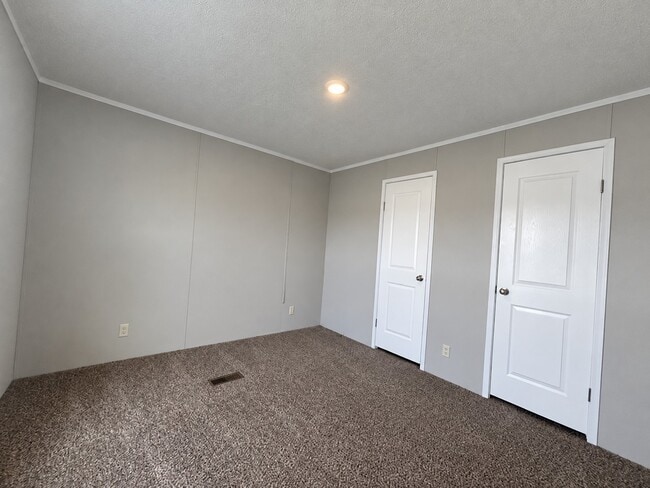 39500 Warren Rd