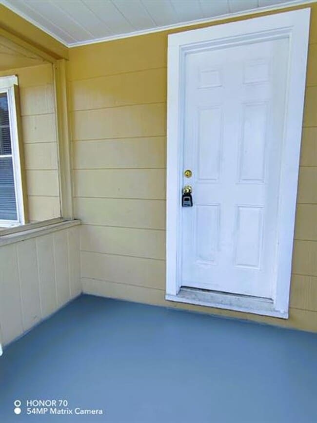 Photo - 823 16th Ave NW Unit A