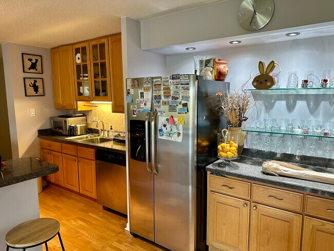 Photo - 16 E Old Willow Rd Unit 414S