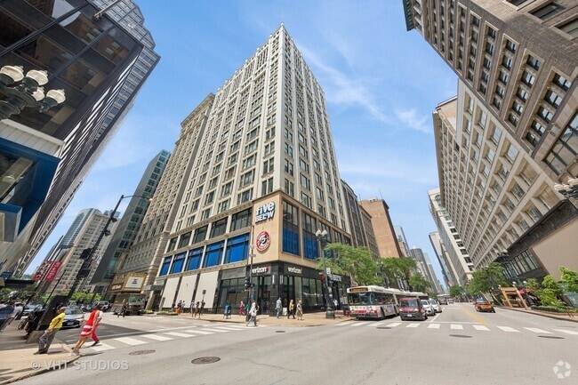 Building Photo - 8 W Monroe St Rental