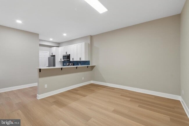 Photo - 417 W Elm St Unit 1