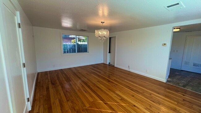 LIVING/DINING ROOM - 5523 San Pablo Dam Rd Unit B