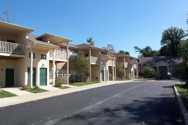 Limestone Crossing - Limestone Crossing Apartments